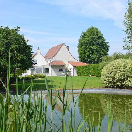 Jardin Du Marais Bed and Breakfast Froyennes Exteriör bild