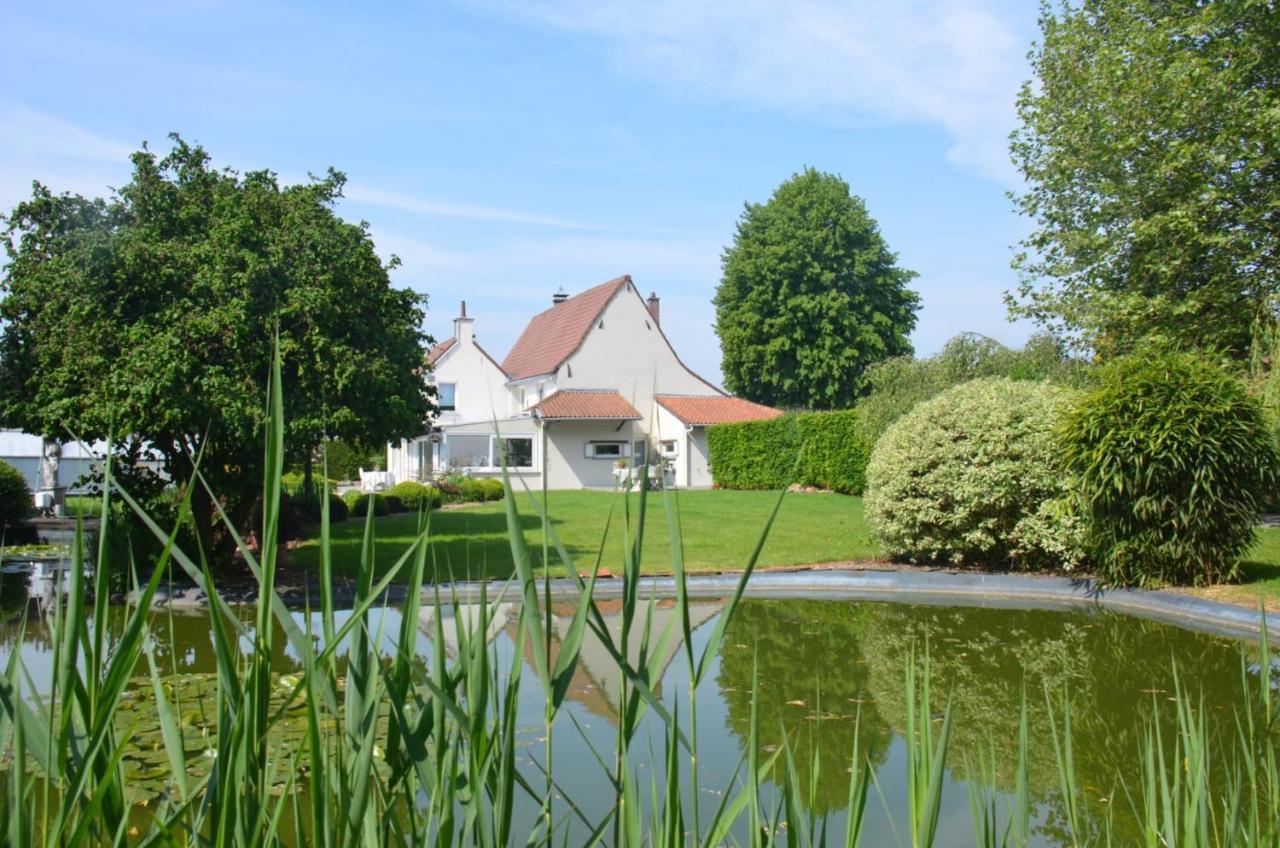 Jardin Du Marais Bed and Breakfast Froyennes Exteriör bild